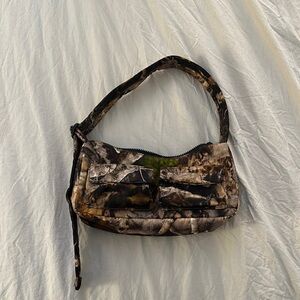 Baggy Camouflage Cargo Shoulder Bag
